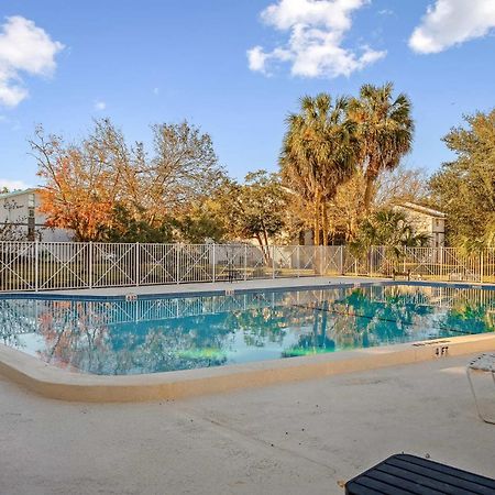 Sanctuary Gainesville Bright 2 Bedroom King Condo Exterior photo